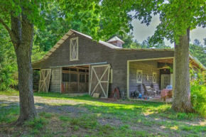 Rustic and Authentic Farm Stay by DuPont Forest!, Hendersonville